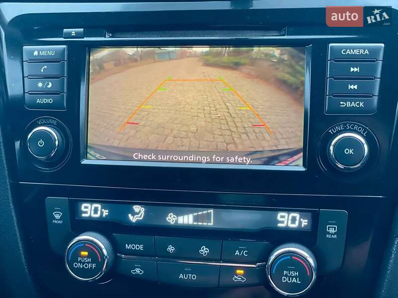 Внедорожник / Кроссовер Nissan Rogue 2017 в Полтаве