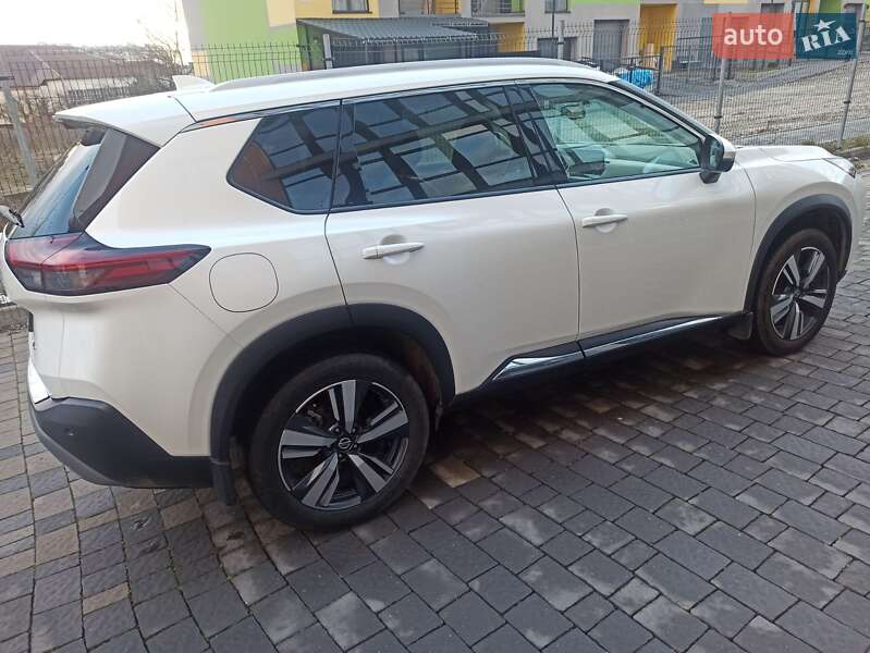 Позашляховик / Кросовер Nissan Rogue 2020 в Івано-Франківську