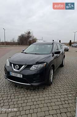 Позашляховик / Кросовер Nissan Rogue 2016 в Мукачевому