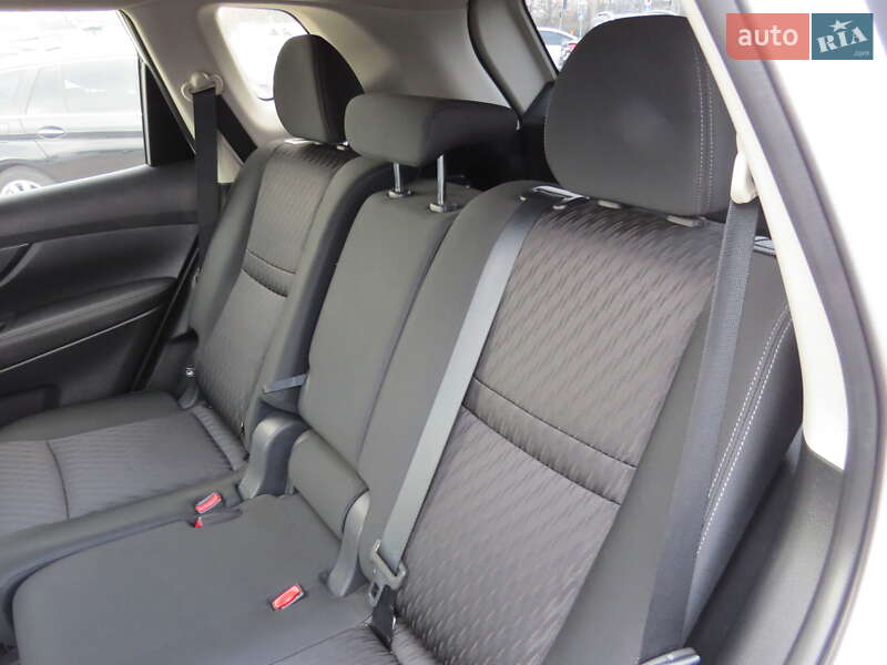 Позашляховик / Кросовер Nissan Rogue 2018 в Кропивницькому