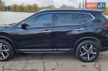 Внедорожник / Кроссовер Nissan Rogue 2019 в Ровно