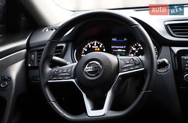 Позашляховик / Кросовер Nissan Rogue 2020 в 