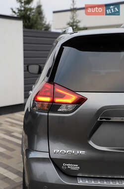 Позашляховик / Кросовер Nissan Rogue 2020 в 
