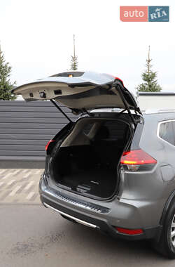 Позашляховик / Кросовер Nissan Rogue 2020 в 