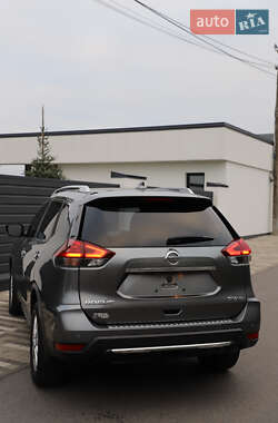 Позашляховик / Кросовер Nissan Rogue 2020 в 