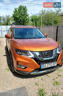 Внедорожник / Кроссовер Nissan Rogue 2017 в Кропивницком