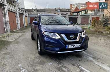 Внедорожник / Кроссовер Nissan Rogue 2019 в Львове