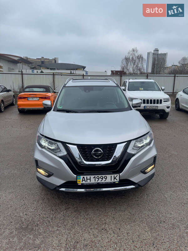 Внедорожник / Кроссовер Nissan Rogue 2019 в Киеве