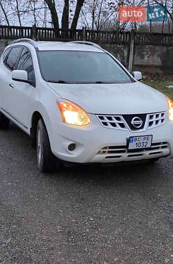 Позашляховик / Кросовер Nissan Rogue 2012 в Стрию
