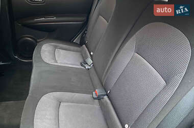 Позашляховик / Кросовер Nissan Rogue 2012 в Стрию