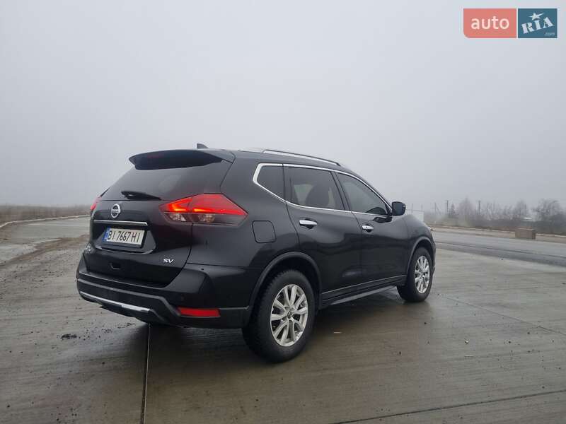 Позашляховик / Кросовер Nissan Rogue 2018 в Полтаві