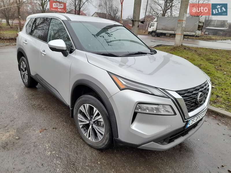Позашляховик / Кросовер Nissan Rogue 2021 в Чернігові
