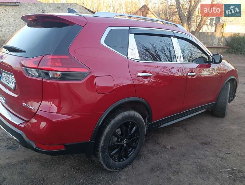 Позашляховик / Кросовер Nissan Rogue 2017 в Липовці