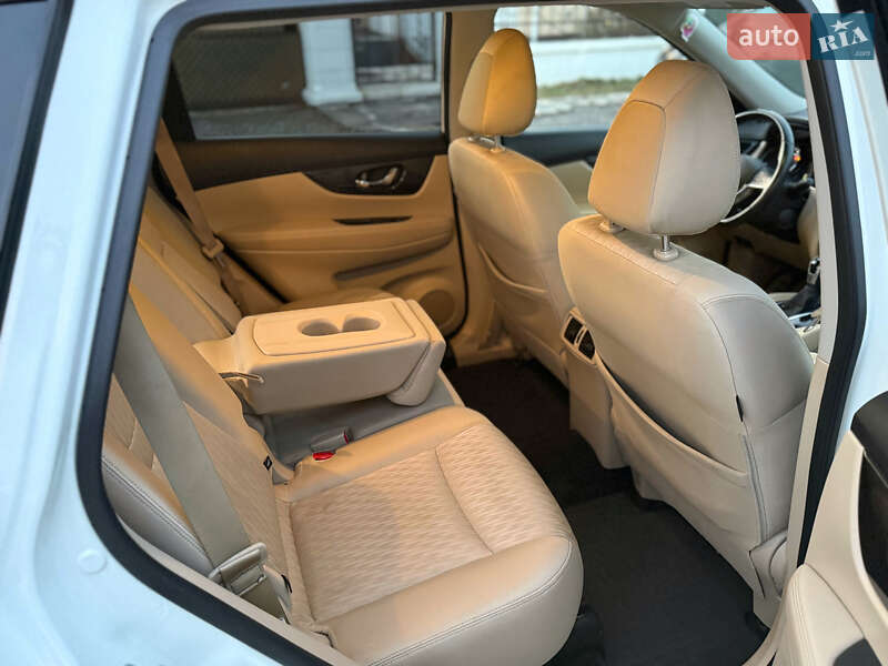 Позашляховик / Кросовер Nissan Rogue 2018 в Вінниці
