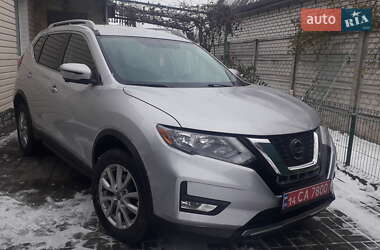 Позашляховик / Кросовер Nissan Rogue 2018 в Харкові