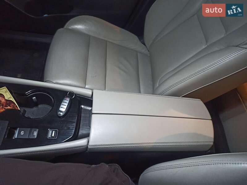 Позашляховик / Кросовер Nissan Rogue 2020 в Івано-Франківську