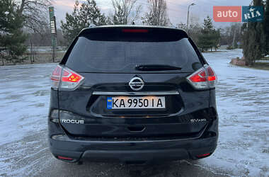 Внедорожник / Кроссовер Nissan Rogue 2015 в Киеве