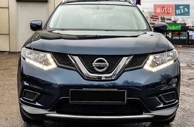 Позашляховик / Кросовер Nissan Rogue 2015 в Києві