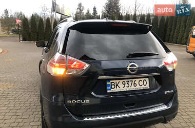 Позашляховик / Кросовер Nissan Rogue 2014 в Трускавці