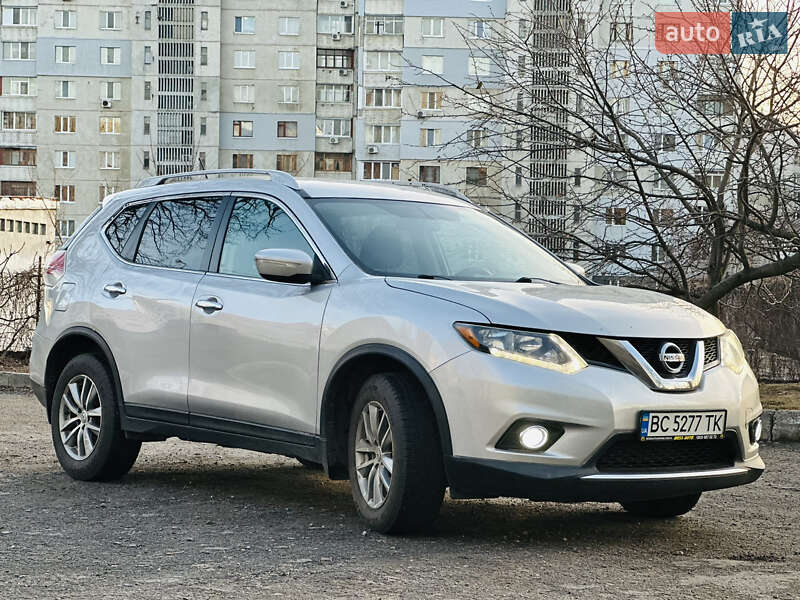 Позашляховик / Кросовер Nissan Rogue 2015 в Харкові