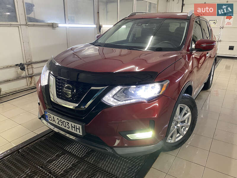 Позашляховик / Кросовер Nissan Rogue 2018 в Києві