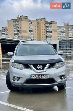 Внедорожник / Кроссовер Nissan Rogue 2015 в Киеве