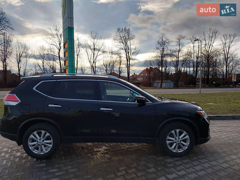 Позашляховик / Кросовер Nissan Rogue 2015 в Івано-Франківську