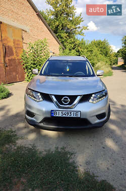 Внедорожник / Кроссовер Nissan Rogue 2015 в Полтаве