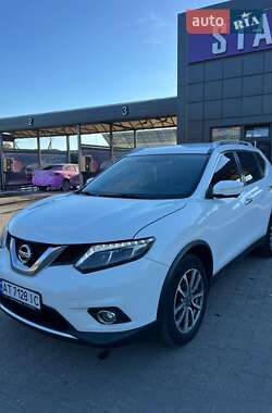 Внедорожник / Кроссовер Nissan Rogue 2015 в Самборе