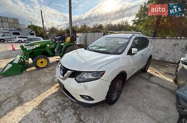 Внедорожник / Кроссовер Nissan Rogue 2015 в Львове