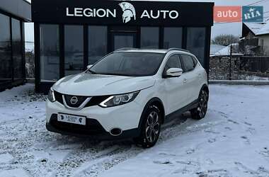 Позашляховик / Кросовер Nissan Rogue 2018 в Львові