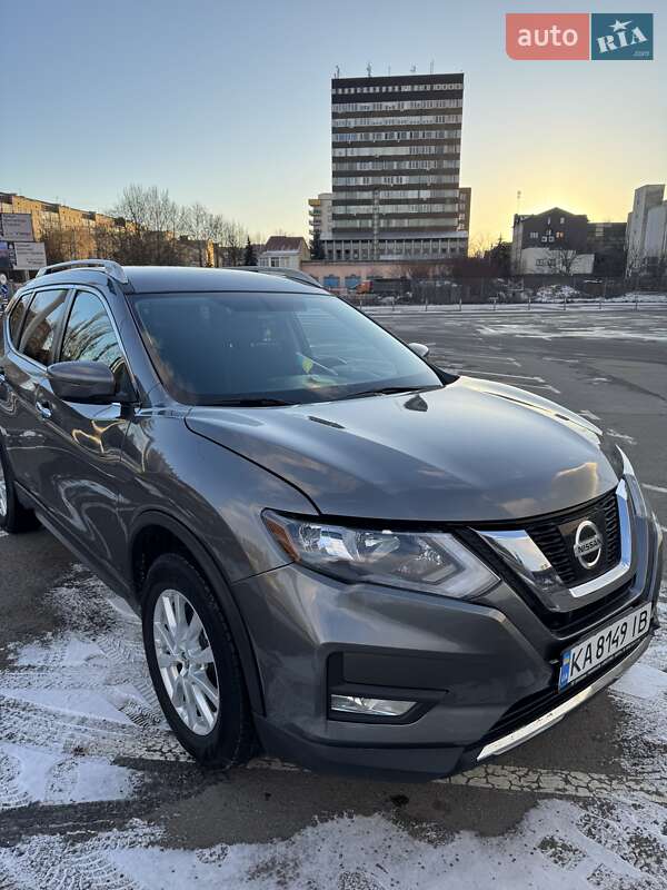 Внедорожник / Кроссовер Nissan Rogue 2018 в Ивано-Франковске