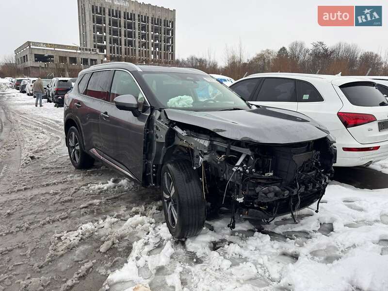 Внедорожник / Кроссовер Nissan Rogue 2022 в Львове