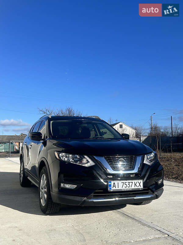 Позашляховик / Кросовер Nissan Rogue 2019 в Києві