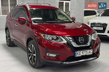 Позашляховик / Кросовер Nissan Rogue 2020 в Кам'янському