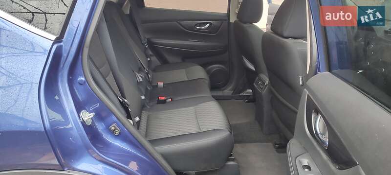 Позашляховик / Кросовер Nissan Rogue 2018 в Мукачевому