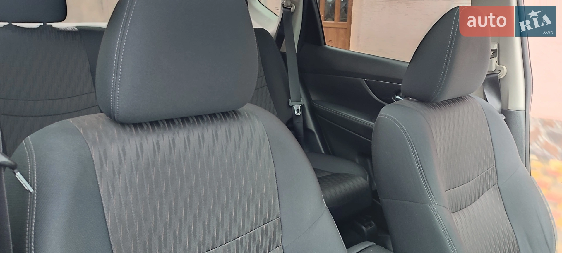 2018 Nissan Rogue - мініатюра 12