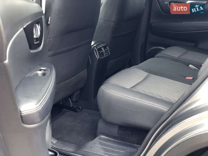 Внедорожник / Кроссовер Nissan Rogue 2019 в Кременчуге