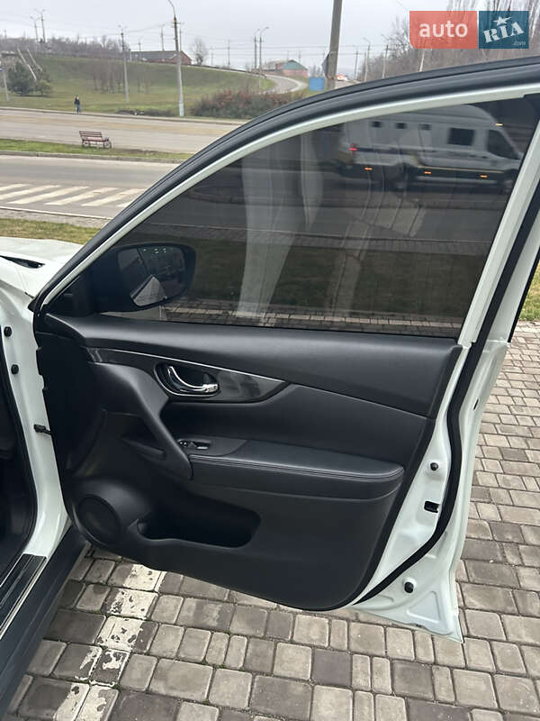 Позашляховик / Кросовер Nissan Rogue 2018 в Кривому Розі