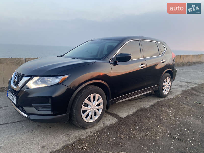 Внедорожник / Кроссовер Nissan Rogue 2017 в Зеленодольской