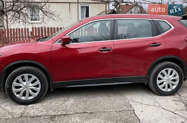 Внедорожник / Кроссовер Nissan Rogue 2017 в 