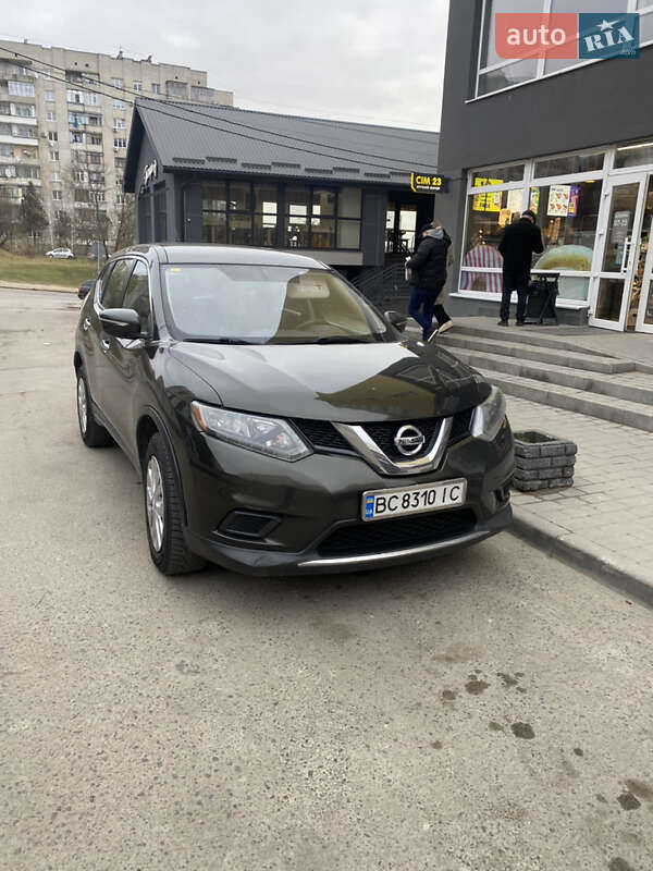 Внедорожник / Кроссовер Nissan Rogue 2015 в Львове