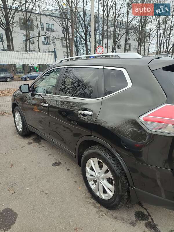 Внедорожник / Кроссовер Nissan Rogue 2015 в Виннице
