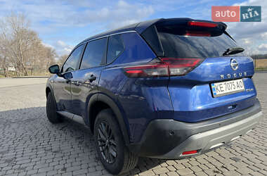 Внедорожник / Кроссовер Nissan Rogue 2021 в Зенькове