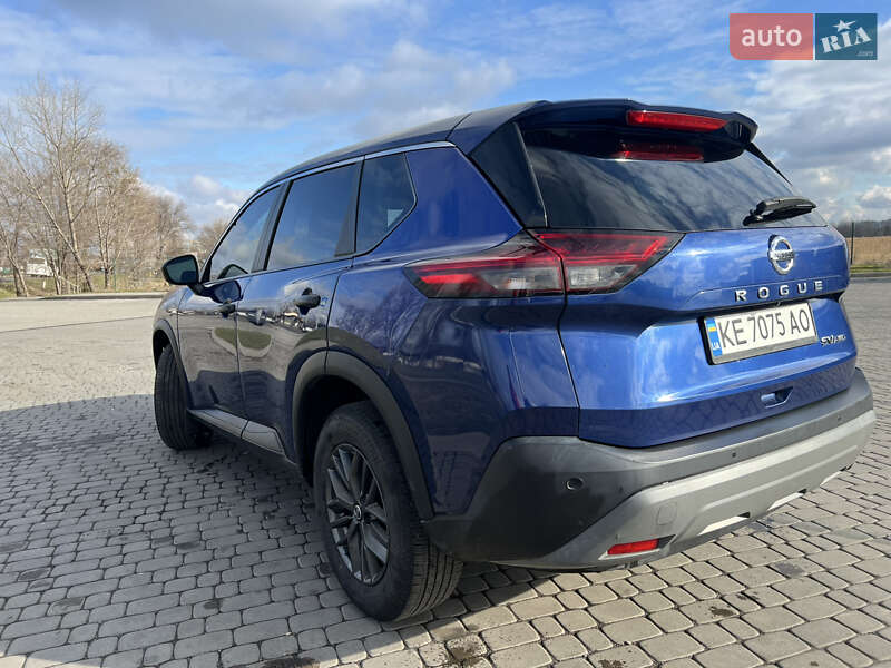 Внедорожник / Кроссовер Nissan Rogue 2021 в Зенькове