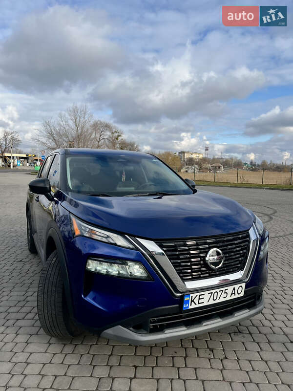Внедорожник / Кроссовер Nissan Rogue 2021 в Зенькове