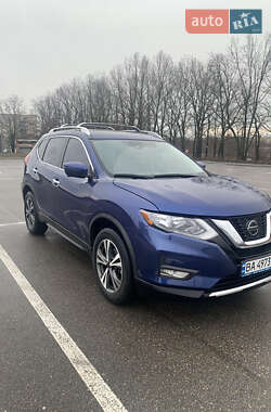 Внедорожник / Кроссовер Nissan Rogue 2019 в Виннице