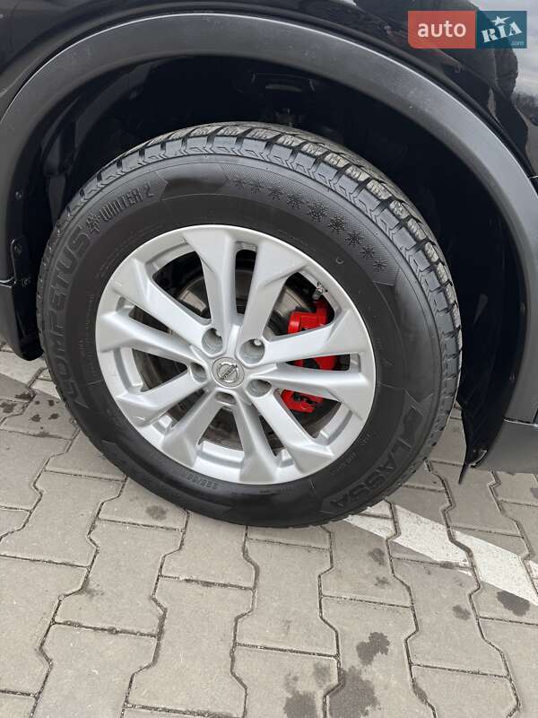 Внедорожник / Кроссовер Nissan Rogue 2015 в Полтаве