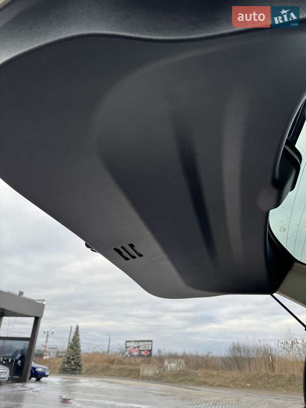 Внедорожник / Кроссовер Nissan Rogue 2015 в Полтаве