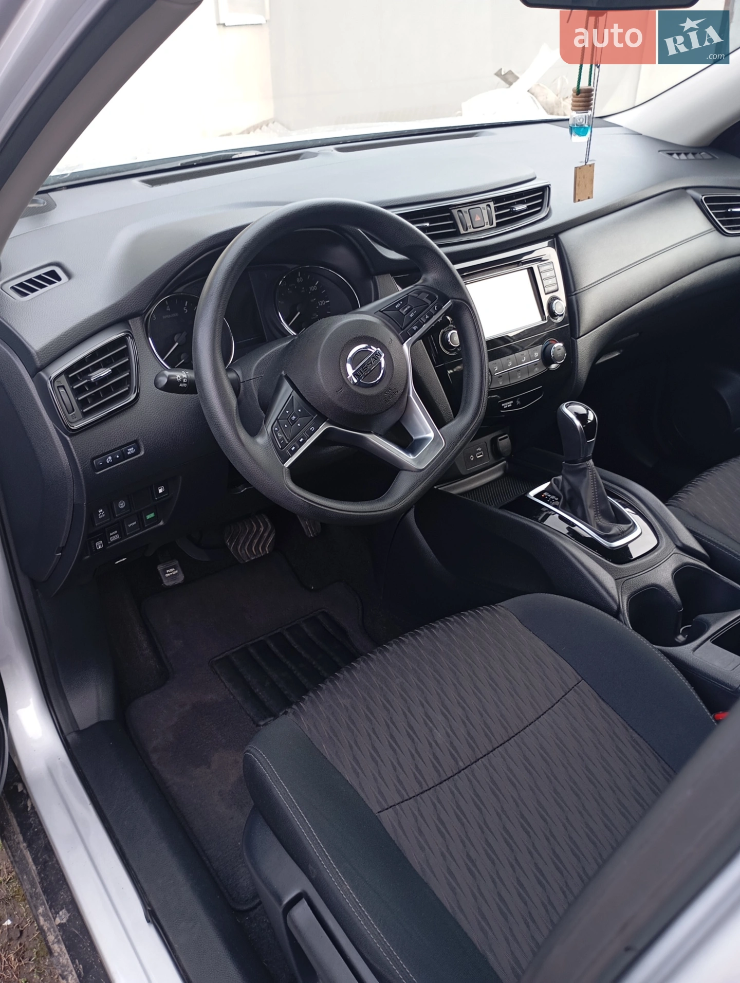 2019 Nissan Rogue - мініатюра 9